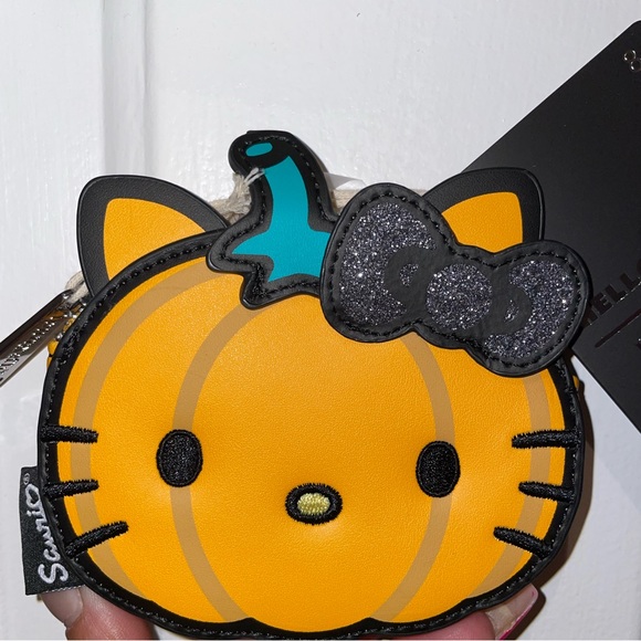24HR DROP⬇️ Loungefly Hello Kitty Pumpkin Coin Purse - Picture 7 of 7
